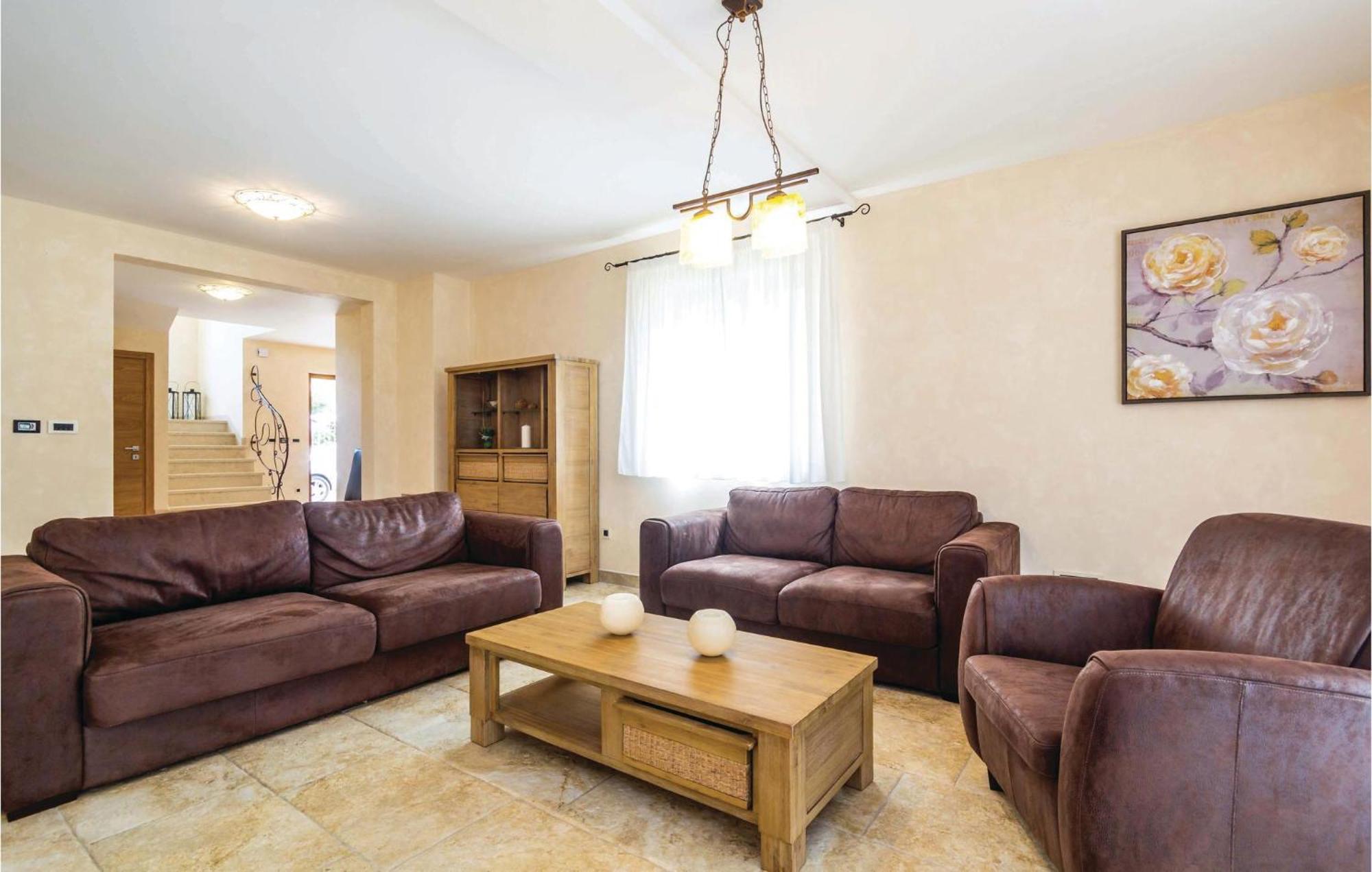4 Bedroom Beautiful Home In Turcic Vantacici Ngoại thất bức ảnh